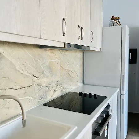شقة Karos Central هيماري