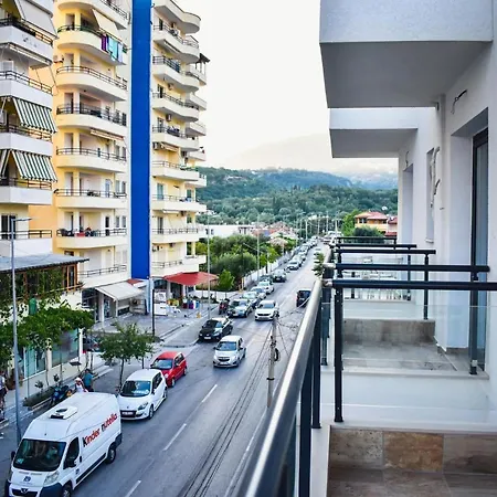 Karos Central Himare